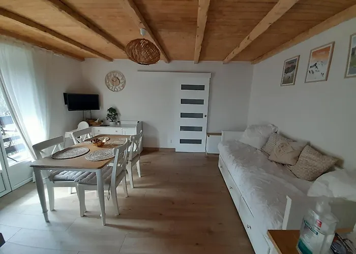 Le De Mathilde Lau-Balagnas